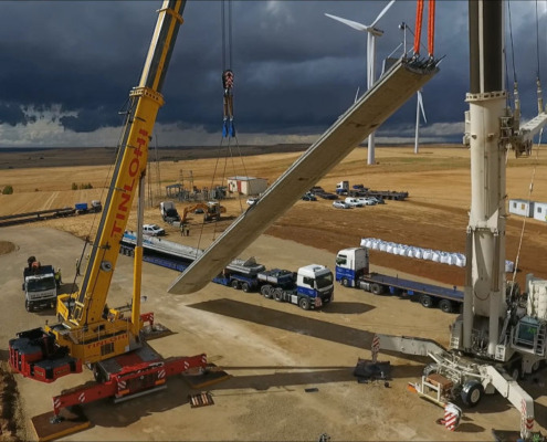 TORRE EÓLICA HÍBRIDA