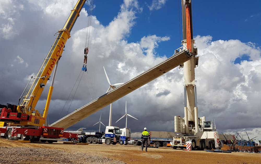 TORRE EÓLICA HÍBRIDA