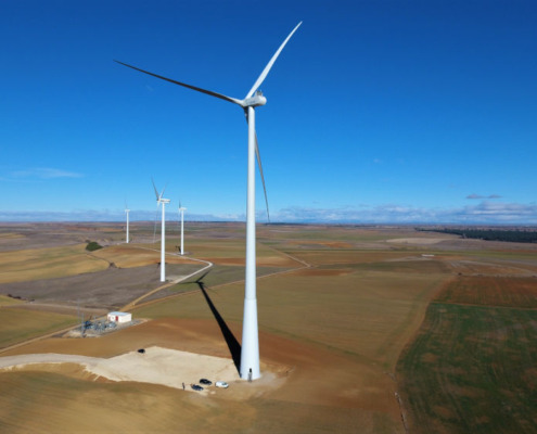 TORRE EÓLICA HÍBRIDA